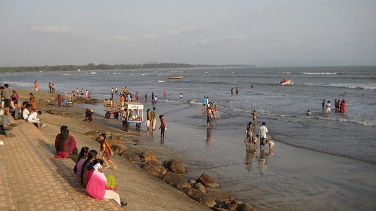 Alibaug Hotels Near Beach Low Price